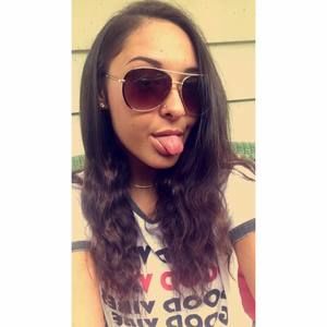 Meet your Posher, Julianna